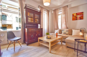 Mitropolis Old Town Apartment
